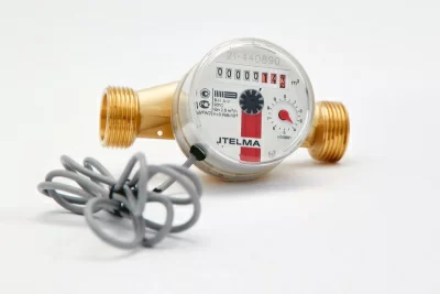 Счетчик воды универсальный СВУ 20-E130-1-W-L-10N IT с импульсным выходом НАМУР, ДУ20 в 