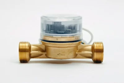 Счетчик воды универсальный СВУ 20-E130-1-W-L-10N IT с импульсным выходом НАМУР, ДУ20 в 