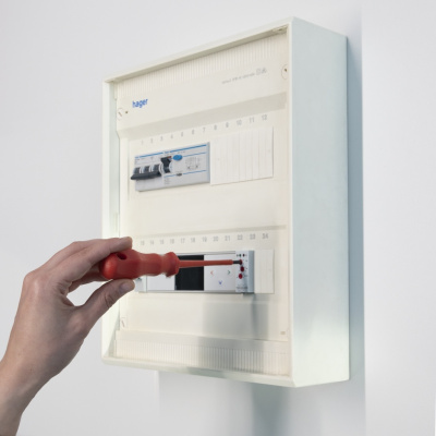 Терморегулятор для греющих кабелей Teploluxe 100 в  Терморегулятор для греющих кабелей Teploluxe 100 в