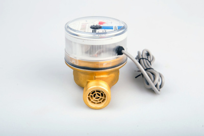 Счетчик холодной воды WFK24.D110-3-B-L-01-IP54 с импульснм выходом ГЕРКОН, вес импульса =1 л, ДУ15 в 